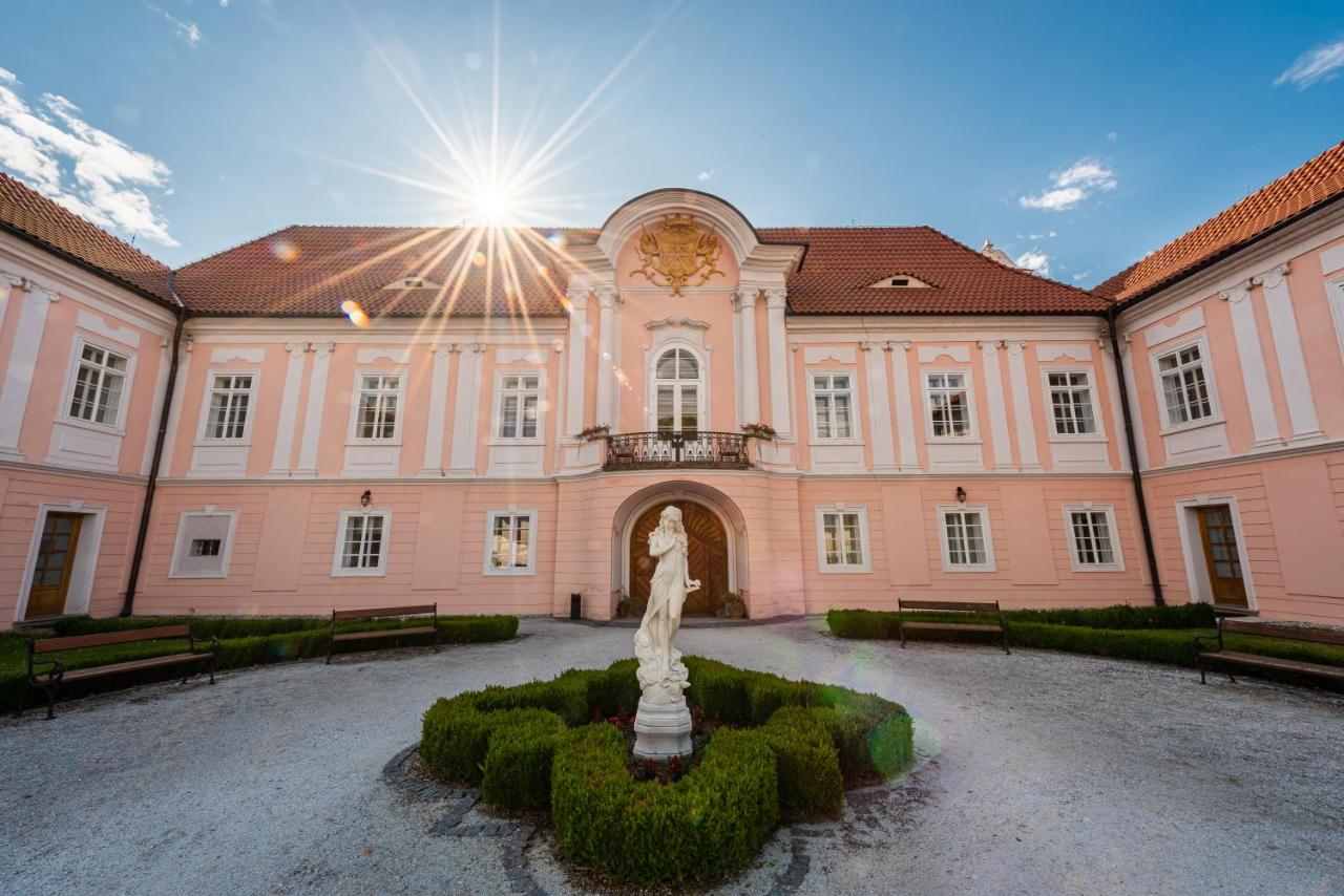 Zámek Hrádek